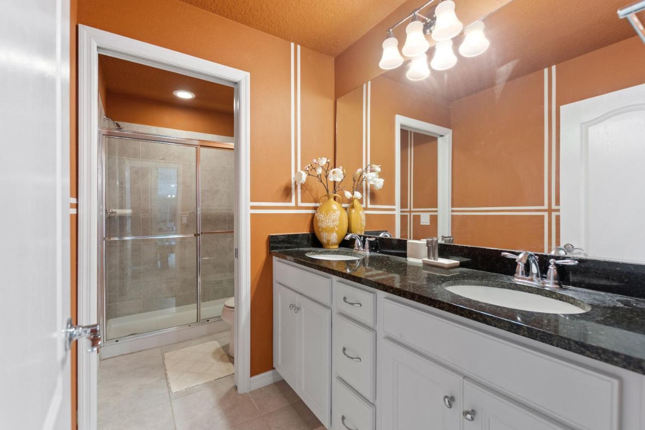 Stylish Cozy Family Getaway With Private Pool And Lake View 키시미 외부 사진